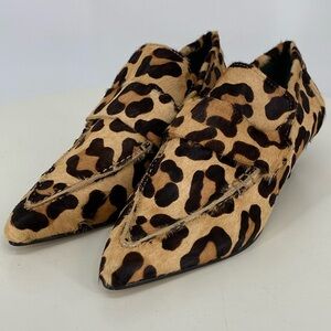 Schutz Leopard Pointy Toe Heeled Loafers NWOT Size 5